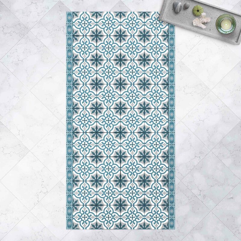 Alfombras vinílicas - Geometrical Tile Mix Cross Blue Grey - Alto 2:1 Dimensión LxA: 180cm x 90cm
Alfombras vinílicas - Geometrical Tile Mix Cross Blue Grey - Alto 2:1 Dimensión LxA: 180cm x 90cm