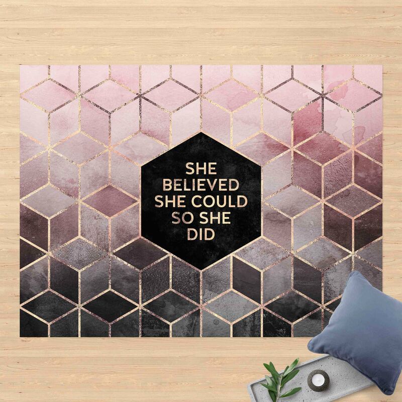 Alfombras vinílicas - Elisabeth Fredriksson - She Believed She Could Rosé Gold - Apaisado 3:4 Dimensión LxA: 120cm x 160cm
Alfombras vinílicas - Elisabeth Fredriksson - She Believed She Could Rosé Gold - Apaisado 3:4 Dimensión LxA: 120cm x 160cm