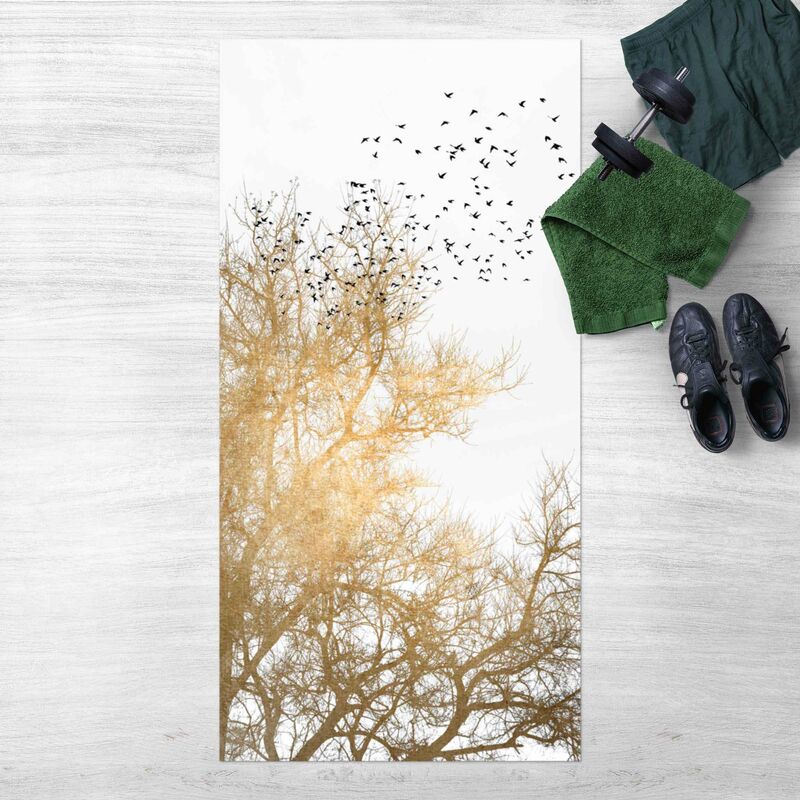 Alfombras vinílicas - Flock Of Birds In Front Of Golden Tree - Alto 2:1 Dimensión LxA: 280cm x 140cm
Alfombras vinílicas - Flock Of Birds In Front Of Golden Tree - Alto 2:1 Dimensión LxA: 280cm x 140cm