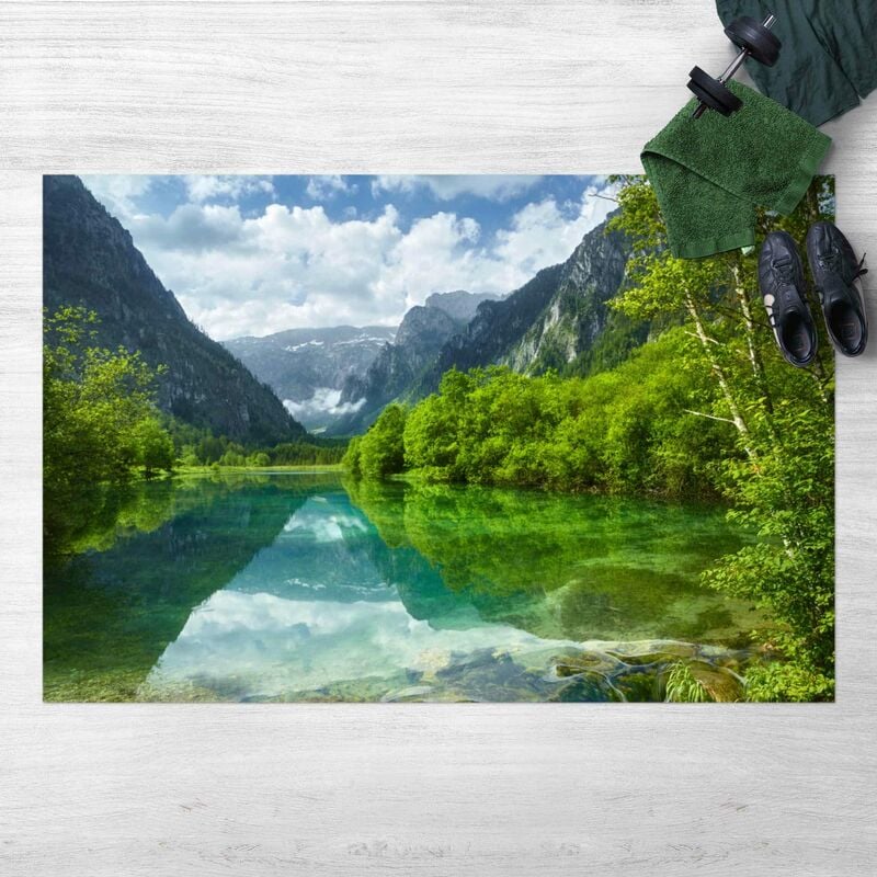 Alfombras vinílicas - Mountain Lake With Reflection - Apaisado 2:3 Dimensión LxA: 40cm x 60cm
Alfombras vinílicas - Mountain Lake With Reflection - Apaisado 2:3 Dimensión LxA: 40cm x 60cm