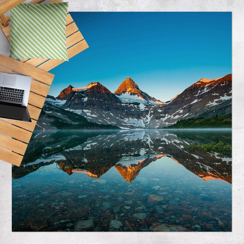 Alfombras vinílicas - Mountain Landscape At Lake Magog In Canada - Cuadrado 1:1 Dimensión LxA: 60cm x 60cm
Alfombras vinílicas - Mountain Landscape At Lake Magog In Canada - Cuadrado 1:1 Dimensión LxA: 60cm x 60cm