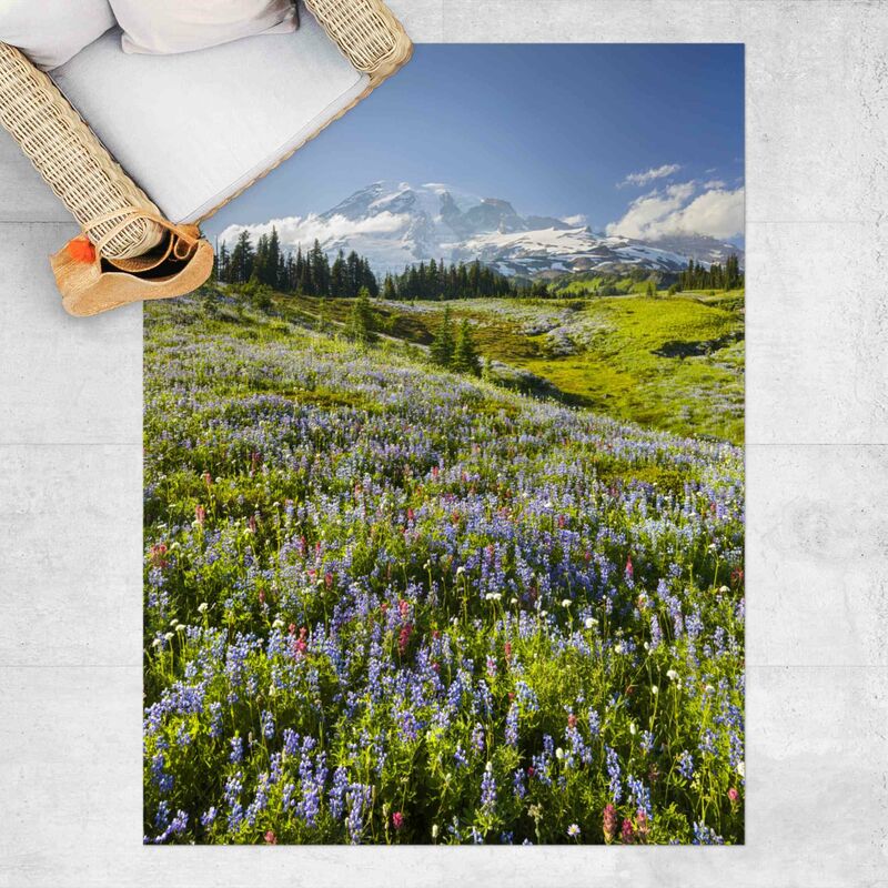 Alfombras vinílicas - Mountain Meadow With Flowers In Front Of Mt. Rainier - Alto 4:3 Dimensión LxA: 60cm x 45cm
Alfombras vinílicas - Mountain Meadow With Flowers In Front Of Mt. Rainier - Alto 4:3 Dimensión LxA: 60cm x 45cm