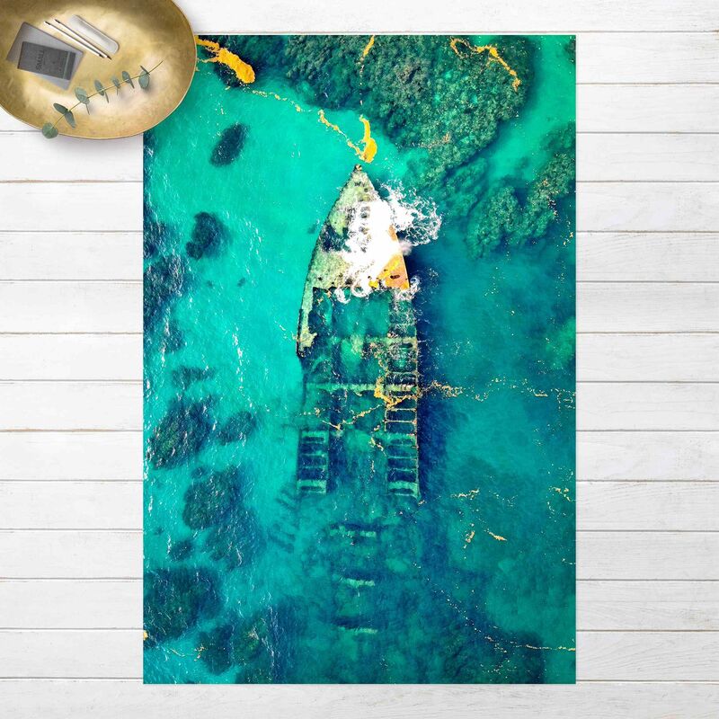 Alfombras vinílicas - Top View Ship Wreck In The Ocean - Alto 3:2 Dimensión LxA: 210cm x 140cm
Alfombras vinílicas - Top View Ship Wreck In The Ocean - Alto 3:2 Dimensión LxA: 210cm x 140cm