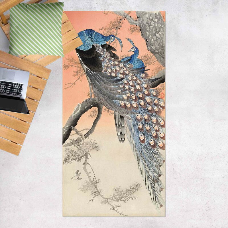 Alfombras vinílicas - Vintage Illustration Asian Peacock l - Alto 2:1 Dimensión LxA: 120cm x 60cm
Alfombras vinílicas - Vintage Illustration Asian Peacock l - Alto 2:1 Dimensión LxA: 120cm x 60cm