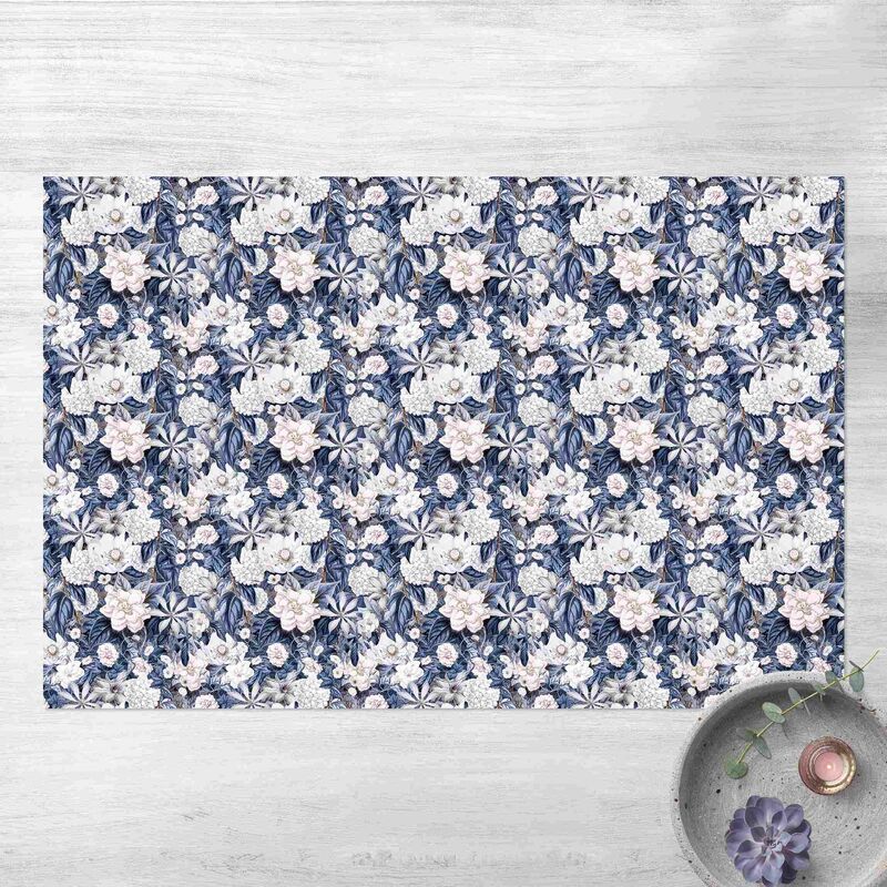 Alfombras vinílicas - White Flowers In Front Of Blue - Apaisado 2:3 Dimensión LxA: 120cm x 180cm
Alfombras vinílicas - White Flowers In Front Of Blue - Apaisado 2:3 Dimensión LxA: 120cm x 180cm