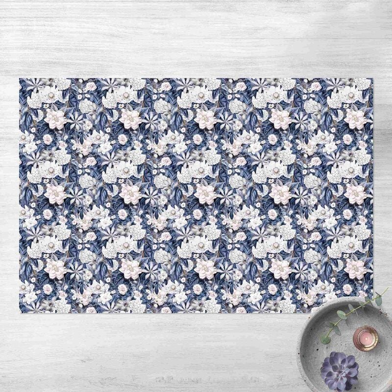 Alfombras vinílicas - White Flowers In Front Of Blue - Apaisado 2:3 Dimensión LxA: 80cm x 120cm
Alfombras vinílicas - White Flowers In Front Of Blue - Apaisado 2:3 Dimensión LxA: 80cm x 120cm