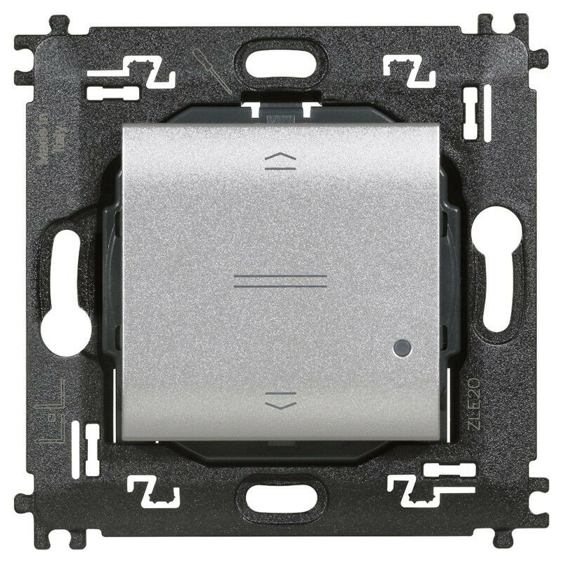 Comando para persianas inalambrico NT4027CW serie Livinglight with Netatmo color Tech - Bticino
Comando para persianas inalambrico NT4027CW serie Livinglight with Netatmo color Tech - Bticino