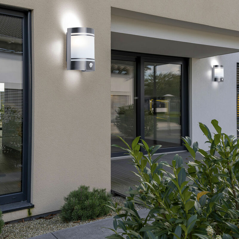 Conjunto de 2 lámparas de pared de acero inoxidable sensor de movimiento exterior luces de vidrio foco de jardín plateado mate
Conjunto de 2 lámparas de pared de acero inoxidable sensor de movimiento exterior luces de vidrio foco de jardín plateado mate