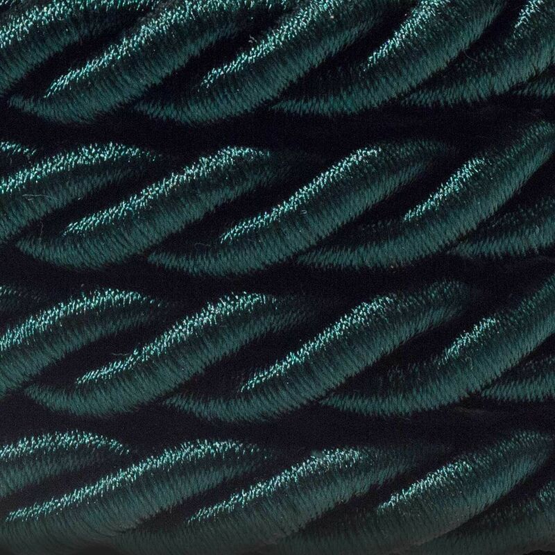 Cordón XL, cable eléctrico 3x0,75, recubierto en tejido verde oscuro brillante. Diámetro: 16mm.
Cordón XL, cable eléctrico 3x0,75, recubierto en tejido verde oscuro brillante. Diámetro: 16mm.