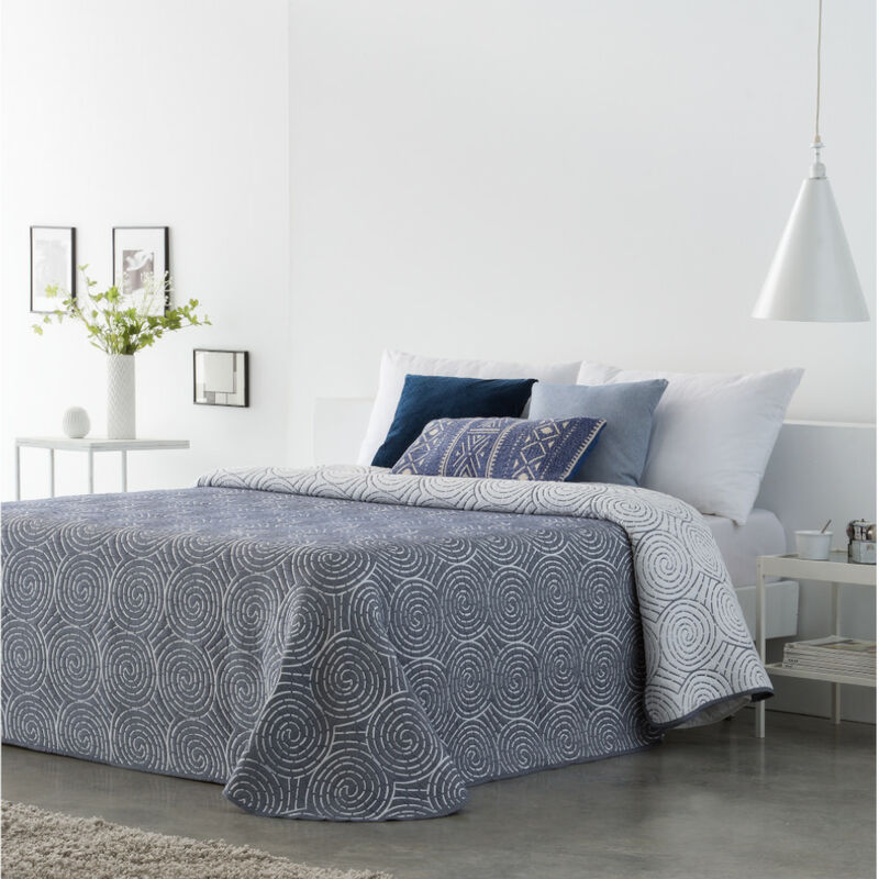 Colcha de Verano Seron Azul - Reversible - Disponible en varios tamaños - Cama de 160 - Azul - Cotton Artean
Colcha de Verano Seron Azul - Reversible - Disponible en varios tamaños - Cama de 160 - Azul - Cotton Artean