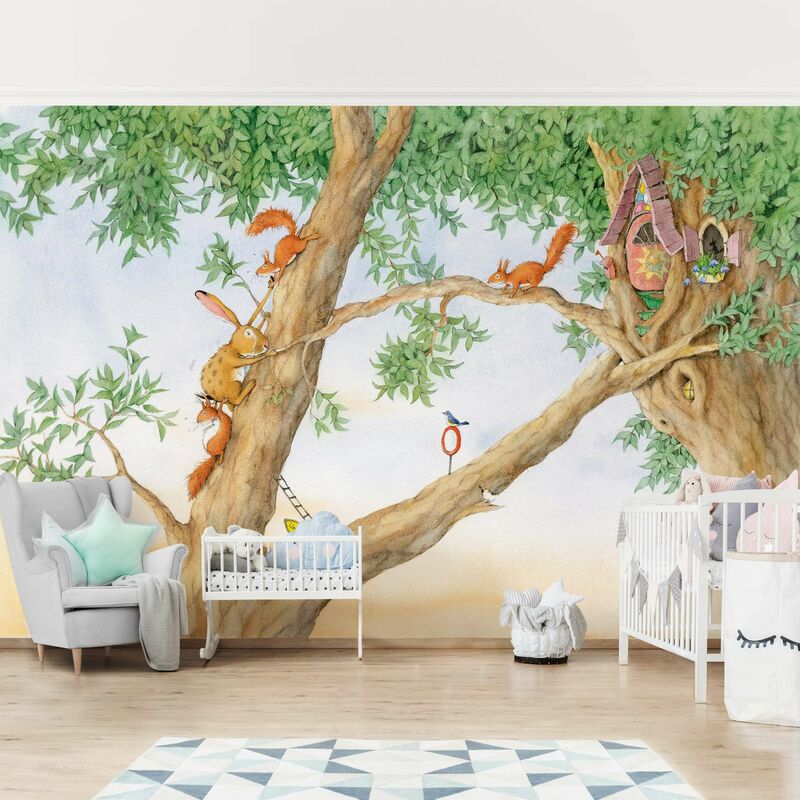 Fotomural - Josi Hase - House Of Squirrels - Mural apaisado Dimensión LxA: 320cm x 480cm
Fotomural - Josi Hase - House Of Squirrels - Mural apaisado Dimensión LxA: 320cm x 480cm