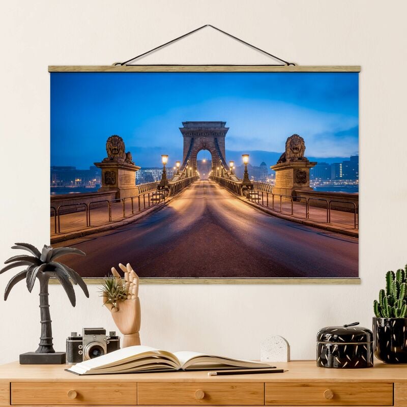 Imagen de tela - Chain Bridge In Budapest At Night - Apaisado 2:3 Dimensión LxA: 33.5cm x 50cm
Imagen de tela - Chain Bridge In Budapest At Night - Apaisado 2:3 Dimensión LxA: 33.5cm x 50cm