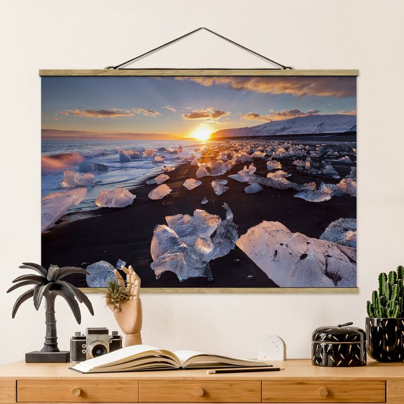 Imagen de tela - Chunks Of Ice On The Beach Iceland - Apaisado 2:3 Dimensión LxA: 23.5cm x 35cm
Imagen de tela - Chunks Of Ice On The Beach Iceland - Apaisado 2:3 Dimensión LxA: 23.5cm x 35cm