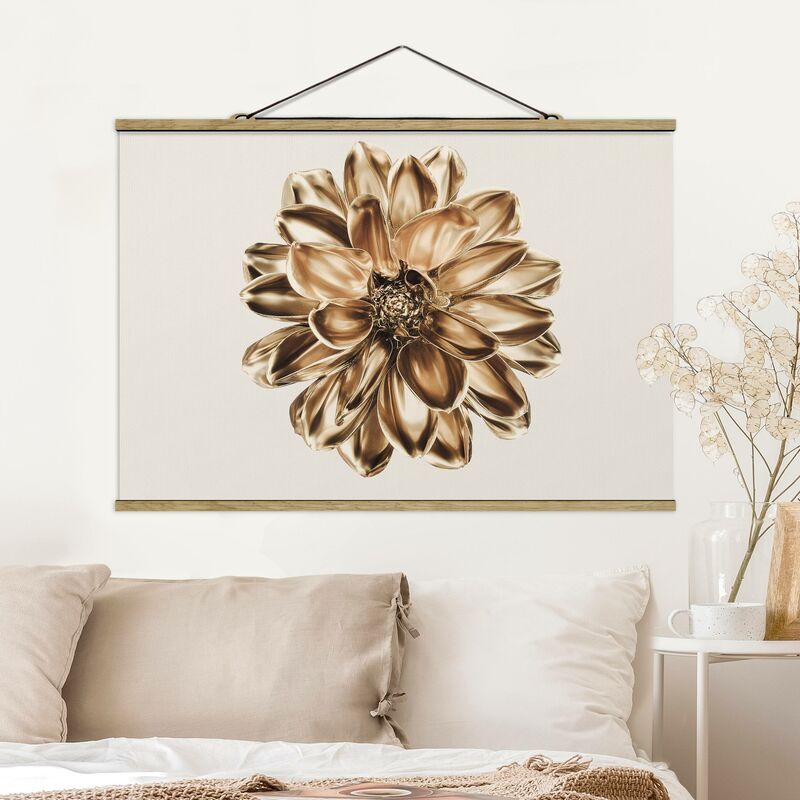 Imagen de tela - Dahlia Flower Gold Metallic - Apaisado 2:3 Dimensión LxA: 33.5cm x 50cm
Imagen de tela - Dahlia Flower Gold Metallic - Apaisado 2:3 Dimensión LxA: 33.5cm x 50cm