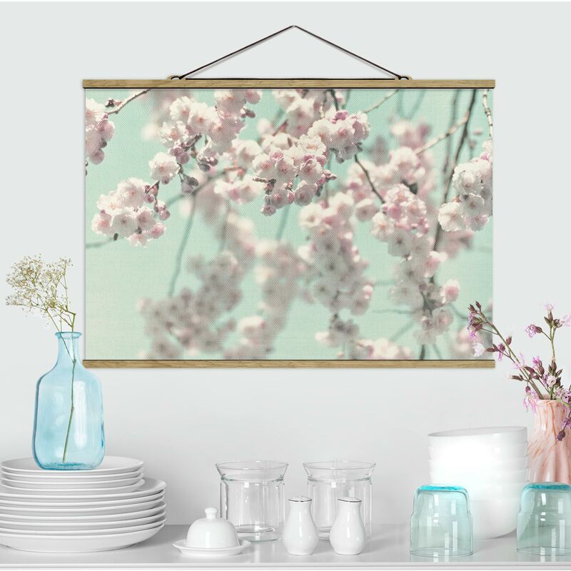 Imagen de tela - Dancing Cherry Blossoms On Canvas - Apaisado 2:3 Dimensión LxA: 66.5cm x 100cm
Imagen de tela - Dancing Cherry Blossoms On Canvas - Apaisado 2:3 Dimensión LxA: 66.5cm x 100cm