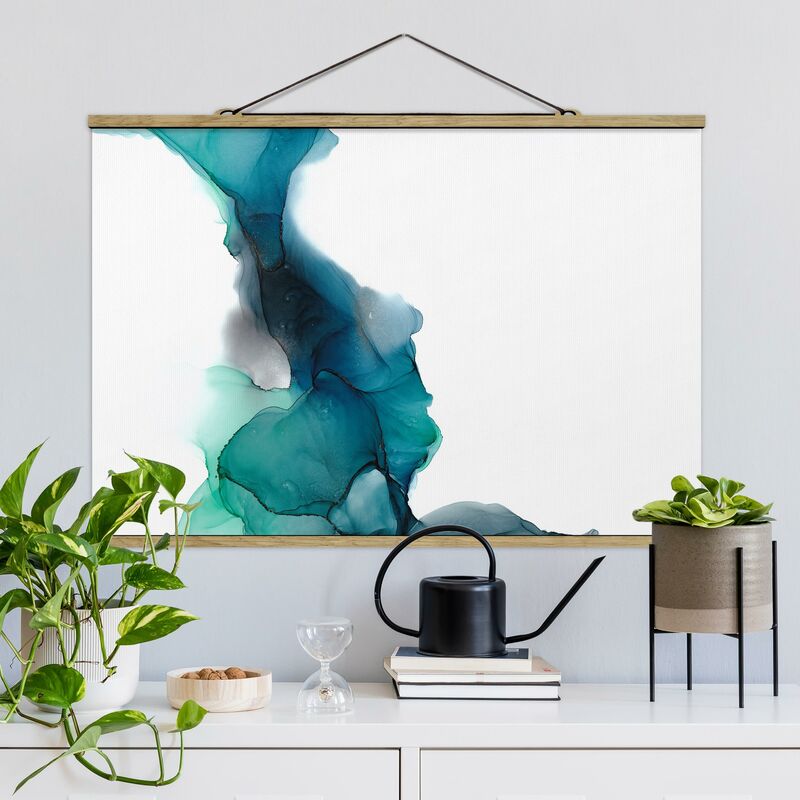 Imagen de tela - Drops Of Ocean Tourquoise With Gold - Apaisado 2:3 Dimensión LxA: 66.5cm x 100cm
Imagen de tela - Drops Of Ocean Tourquoise With Gold - Apaisado 2:3 Dimensión LxA: 66.5cm x 100cm