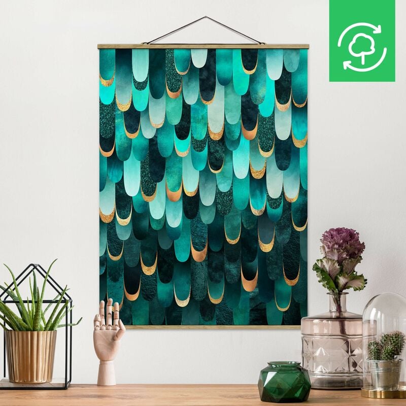 Imagen de tela - Elisabeth Fredriksson - Feathers Gold Turquoise - Alto 4:3 Dimensión LxA: 106.5cm x 80cm
Imagen de tela - Elisabeth Fredriksson - Feathers Gold Turquoise - Alto 4:3 Dimensión LxA: 106.5cm x 80cm