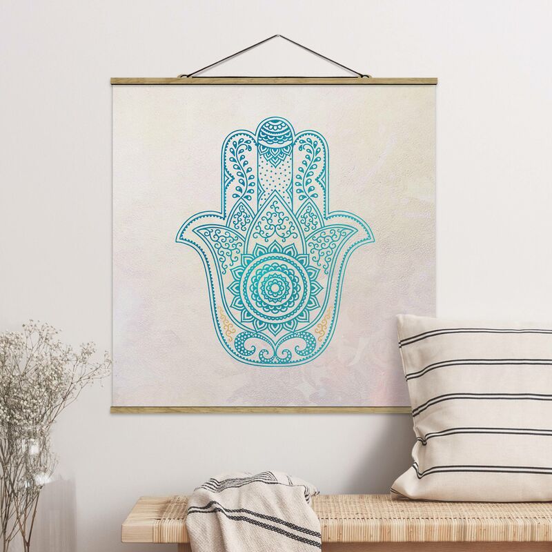 Imagen de tela - Hamsa Hand Illustration Mandala Gold Blue - Cuadrado 1:1 Dimensión LxA: 100cm x 100cm
Imagen de tela - Hamsa Hand Illustration Mandala Gold Blue - Cuadrado 1:1 Dimensión LxA: 100cm x 100cm