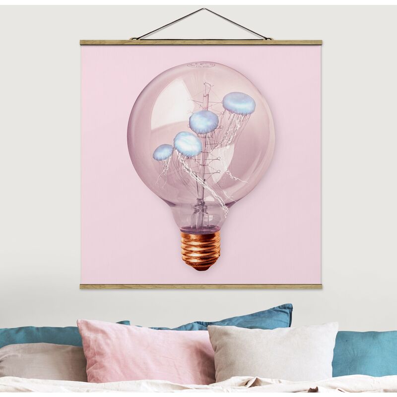 Imagen de tela - Light Bulb With Jellyfish - Cuadrado 1:1 Dimensión LxA: 100cm x 100cm
Imagen de tela - Light Bulb With Jellyfish - Cuadrado 1:1 Dimensión LxA: 100cm x 100cm