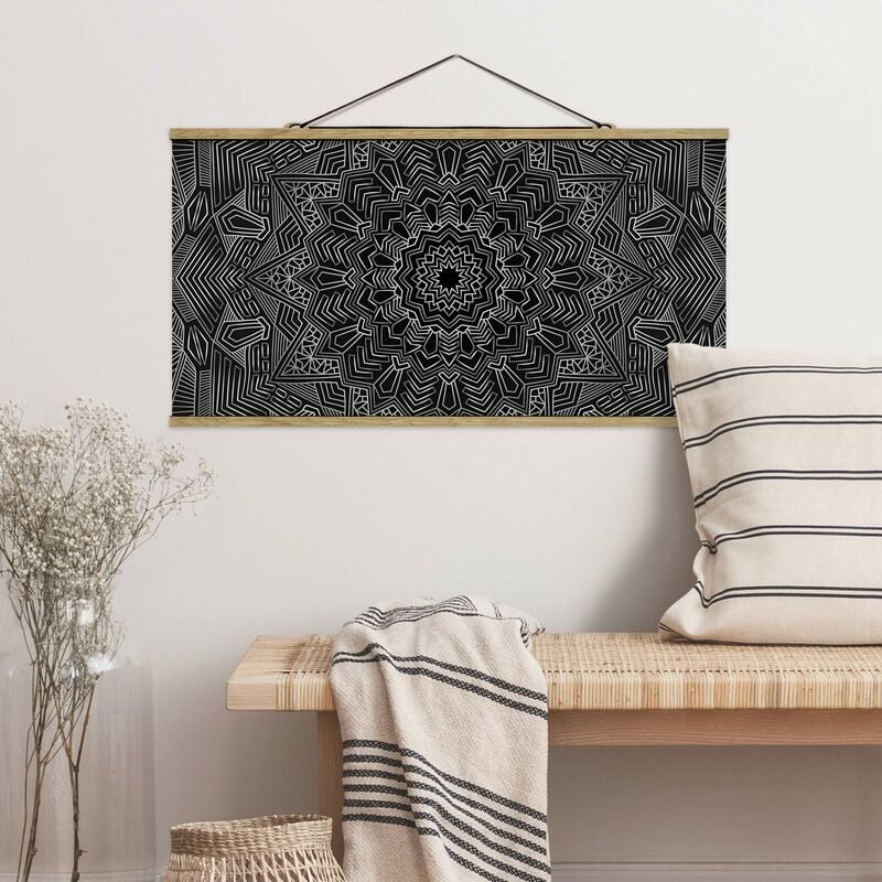 Imagen de tela - Mandala Star Pattern Silver Black - Apaisado 1:2 Dimensión LxA: 40cm x 80cm
Imagen de tela - Mandala Star Pattern Silver Black - Apaisado 1:2 Dimensión LxA: 40cm x 80cm