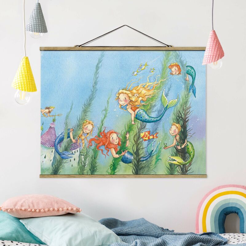 Imagen de tela - Matilda The Mermaid Princess - Apaisado 3:4 Dimensión LxA: 75cm x 100cm
Imagen de tela - Matilda The Mermaid Princess - Apaisado 3:4 Dimensión LxA: 75cm x 100cm