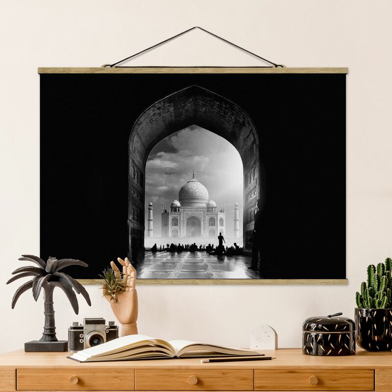 Imagen de tela - The Gateway To The Taj Mahal - Apaisado 2:3 Dimensión LxA: 33.5cm x 50cm
Imagen de tela - The Gateway To The Taj Mahal - Apaisado 2:3 Dimensión LxA: 33.5cm x 50cm