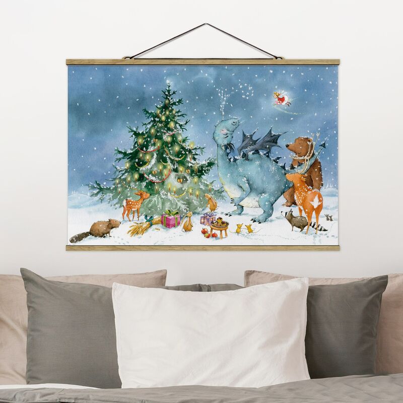 Imagen de tela - Vasily Raccoon - Christmas - Apaisado 2:3 Dimensión LxA: 53.5cm x 80cm
Imagen de tela - Vasily Raccoon - Christmas - Apaisado 2:3 Dimensión LxA: 53.5cm x 80cm