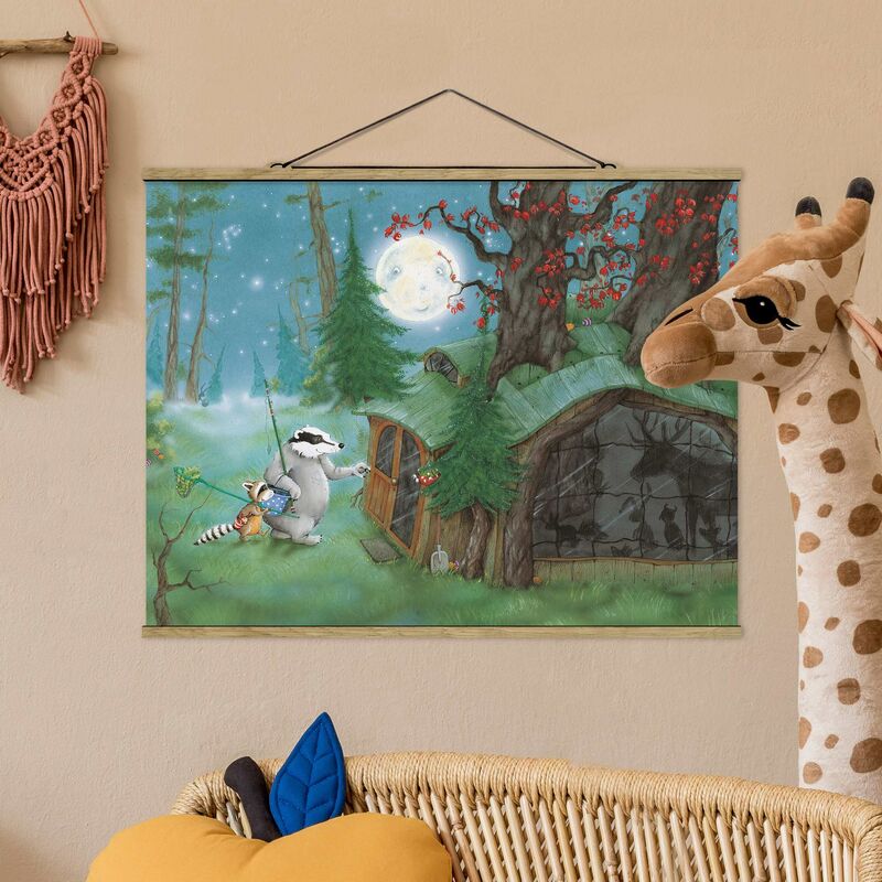 Imagen de tela - Vasily Raccoon - Vasily On The Way Home - Apaisado 3:4 Dimensión LxA: 60cm x 80cm 
Imagen de tela - Vasily Raccoon - Vasily On The Way Home - Apaisado 3:4 Dimensión LxA: 60cm x 80cm