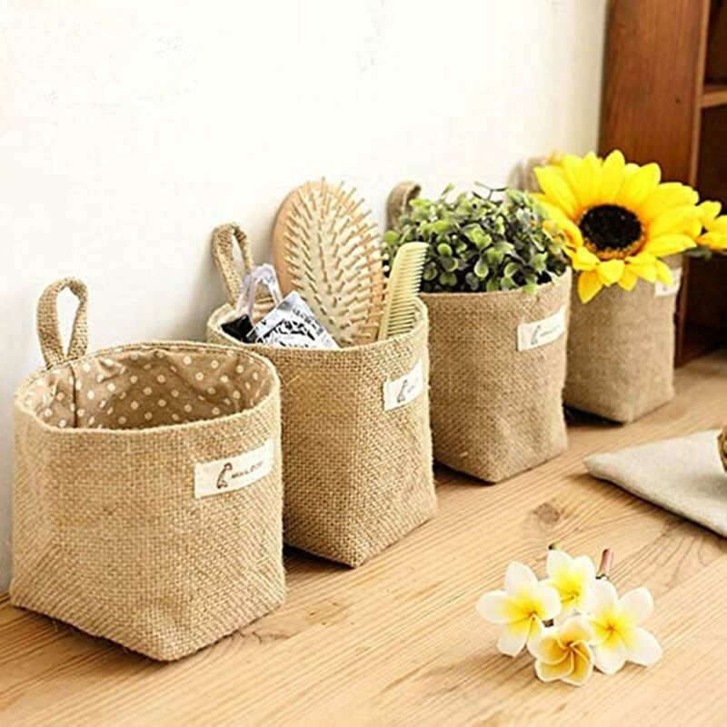 Zqyrlar - Juego de 4 bolsas de almacenamiento colgantes, de algodón y lino, canasta de almacenamiento plegable con asa para juguetes, maquillaje,
Zqyrlar - Juego de 4 bolsas de almacenamiento colgantes, de algodón y lino, canasta de almacenamiento plegable con asa para juguetes, maquillaje,