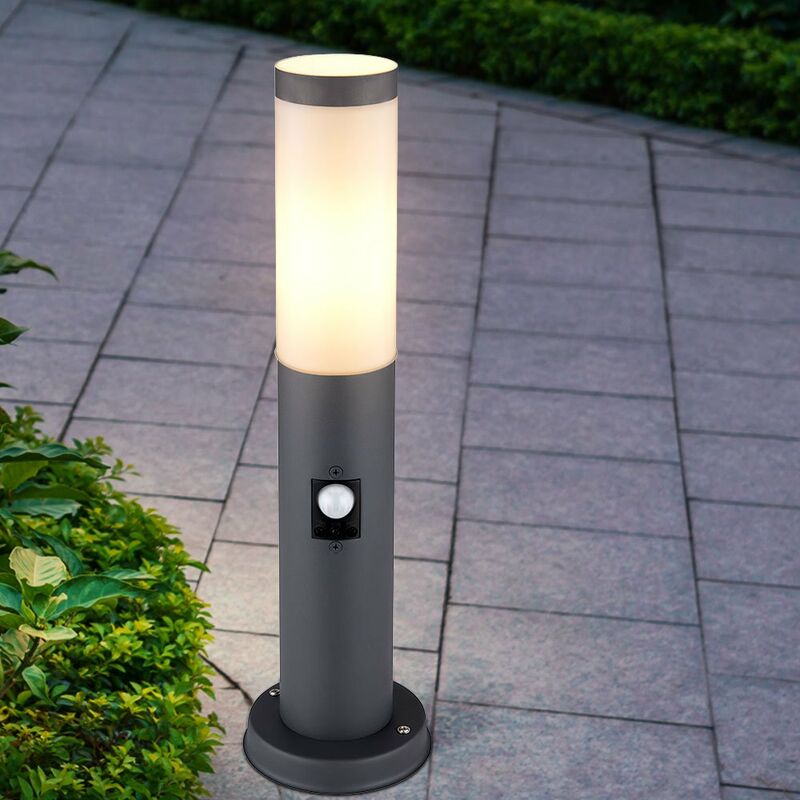 Lámpara de pie para exterior Lámpara de zócalo de jardín con detector de movimiento Lámpara de pie, antracita, 1x E27, diámetro x altura 12,7 x 45 cm
Lámpara de pie para exterior Lámpara de zócalo de jardín con detector de movimiento Lámpara de pie, antracita, 1x E27, diámetro x altura 12,7 x 45 cm