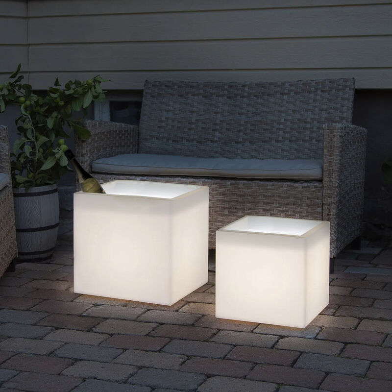 Maceta luminosa cuadrada 40 x 40 cm exterior jardín con kit de iluminación Atlantis
Maceta luminosa cuadrada 40 x 40 cm exterior jardín con kit de iluminación Atlantis