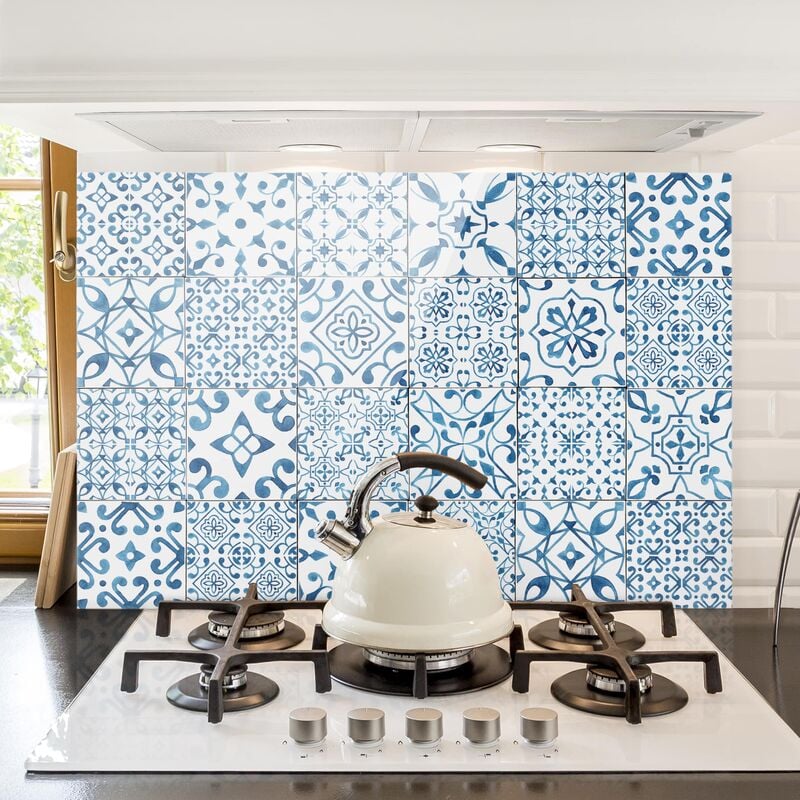 Panel antisalpicaduras de cristal - Pattern Tiles Blue White - Horizontal 2:3 Dimensión LxA: 40cm x 60cm
Panel antisalpicaduras de cristal - Pattern Tiles Blue White - Horizontal 2:3 Dimensión LxA: 40cm x 60cm