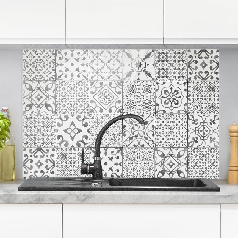 Panel antisalpicaduras de cristal - Pattern Tiles Gray White - Horizontal 2:3 Dimensión LxA: 40cm x 60cm
Panel antisalpicaduras de cristal - Pattern Tiles Gray White - Horizontal 2:3 Dimensión LxA: 40cm x 60cm