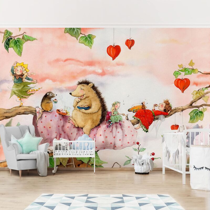Papel pintado adhesivo - Erdbeerinchen Erdbeerfee - On The Branch - Mural apaisado Dimensión LxA: 290cm x 432cm
Papel pintado adhesivo - Erdbeerinchen Erdbeerfee - On The Branch - Mural apaisado Dimensión LxA: 290cm x 432cm