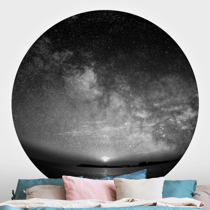 Papel pintado redondo autoadhesivo - Sun And Stars At Sea Black And White Dimensión LxA: 244cm x 244cm
Papel pintado redondo autoadhesivo - Sun And Stars At Sea Black And White Dimensión LxA: 244cm x 244cm