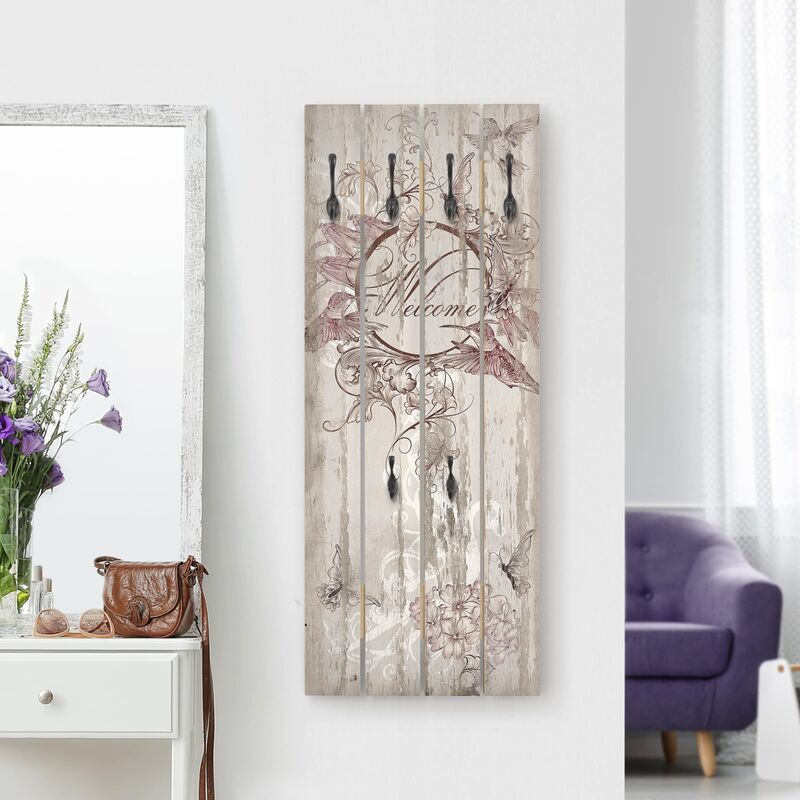 Perchero de madera - Welcome with Butterfly - Ganchos negros - Vertical Dimensión LxA: 100cm x 40cm
Perchero de madera - Welcome with Butterfly - Ganchos negros - Vertical Dimensión LxA: 100cm x 40cm