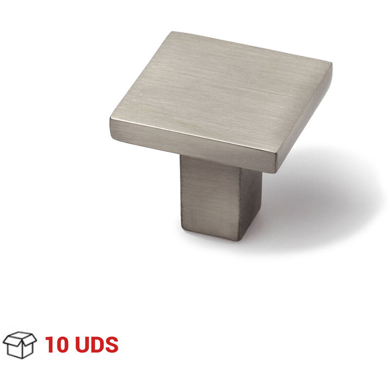 Pomo Mueble | Estilo Contemporáneo | Fabricado en Zamak | Acabado en Níquel satinado | Medidas 134*92*80 mm | Sistema de Fijación Atornillado |
Pomo Mueble | Estilo Contemporáneo | Fabricado en Zamak | Acabado en Níquel satinado | Medidas 134*92*80 mm | Sistema de Fijación Atornillado |
