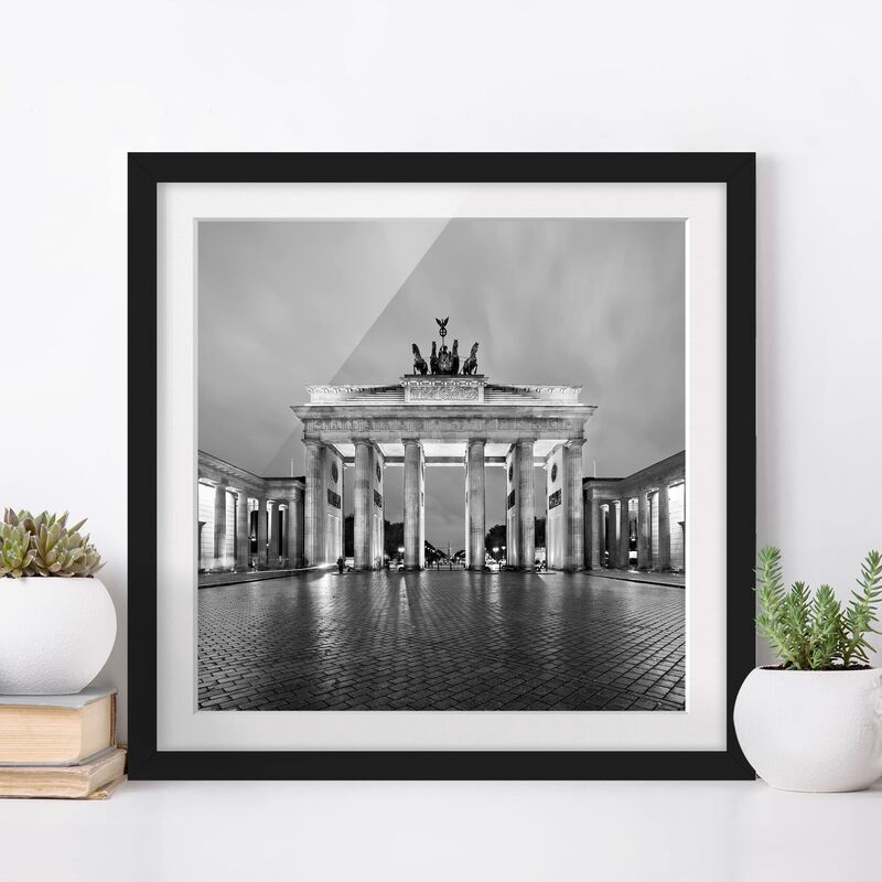 Póster enmarcado - Illuminated Brandenburg Gate II Dimensión LxA: 30cm x 30cm, Marco: Negro
Póster enmarcado - Illuminated Brandenburg Gate II Dimensión LxA: 30cm x 30cm, Marco: Negro