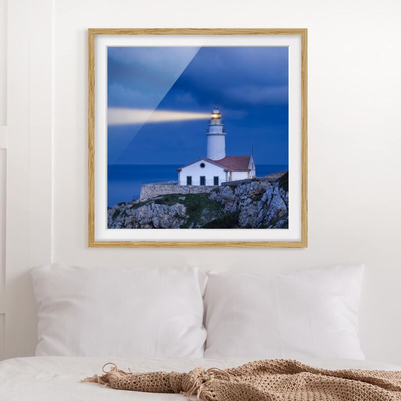Póster enmarcado - Lighthouse At Far De Capdepera Dimensión LxA: 50cm x 50cm, Marco: Roble
Póster enmarcado - Lighthouse At Far De Capdepera Dimensión LxA: 50cm x 50cm, Marco: Roble
