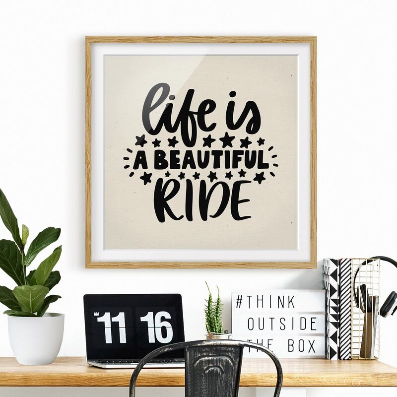 Póster enmarcado - Life Is A Beautiful Ride Dimensión LxA: 70cm x 70cm, Marco: Roble
Póster enmarcado - Life Is A Beautiful Ride Dimensión LxA: 70cm x 70cm, Marco: Roble