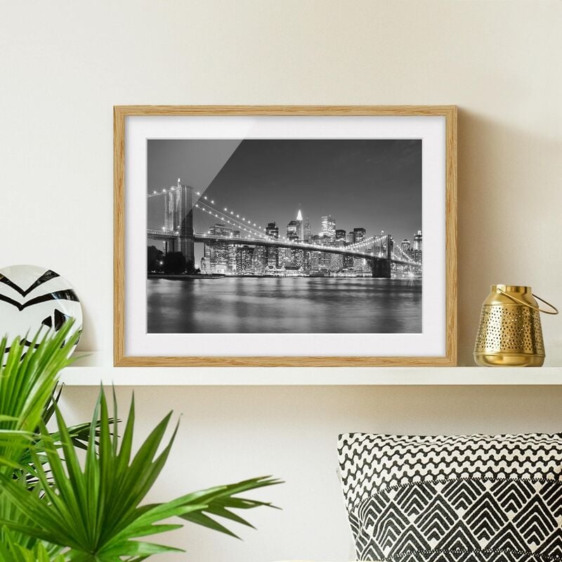 Póster enmarcado - Nighttime Manhattan Bridge II Dimensión LxA: 70cm x 100cm, Marco: Roble
Póster enmarcado - Nighttime Manhattan Bridge II Dimensión LxA: 70cm x 100cm, Marco: Roble