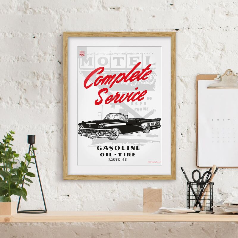 Póster enmarcado - Route 66 - Servizio Completo Dimensión LxA: 55cm x 40cm, Marco: Roble
Póster enmarcado - Route 66 - Servizio Completo Dimensión LxA: 55cm x 40cm, Marco: Roble