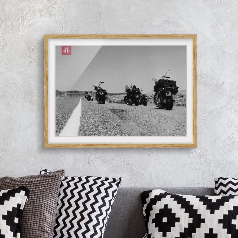 Póster enmarcado - Route 66 - Incontro Moto Dimensión LxA: 50cm x 70cm, Marco: Roble
Póster enmarcado - Route 66 - Incontro Moto Dimensión LxA: 50cm x 70cm, Marco: Roble