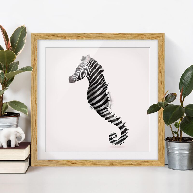 Póster enmarcado - Seahorse Con Zebra Stripes Dimensión LxA: 20cm x 20cm, Marco: Roble
Póster enmarcado - Seahorse Con Zebra Stripes Dimensión LxA: 20cm x 20cm, Marco: Roble