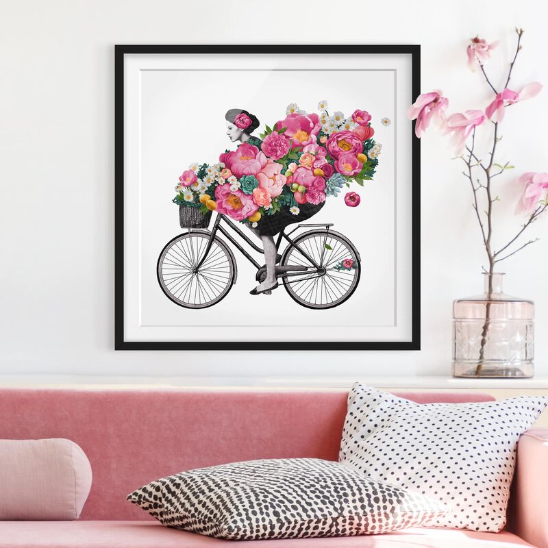 Póster enmarcado - Illustrazione Donna in bicicletta Collage fiori variopinti Dimensión LxA: 20cm x 20cm, Marco: Negro
Póster enmarcado - Illustrazione Donna in bicicletta Collage fiori variopinti Dimensión LxA: 20cm x 20cm, Marco: Negro