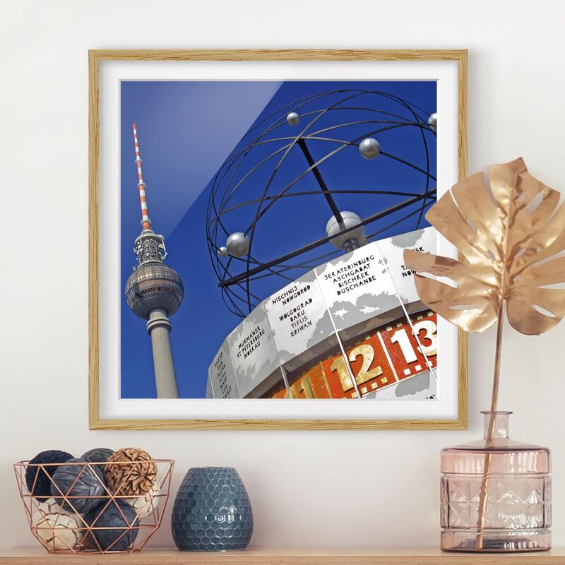 Póster enmarcado - Berlin Alexanderplatz Dimensión LxA: 20cm x 20cm, Marco: Roble
Póster enmarcado - Berlin Alexanderplatz Dimensión LxA: 20cm x 20cm, Marco: Roble