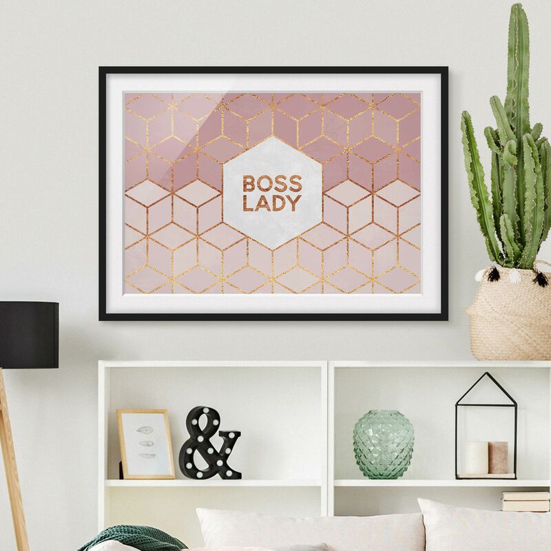 Póster enmarcado - Boss Pink Lady esagoni Dimensión LxA: 70cm x 100cm, Marco: Negro
Póster enmarcado - Boss Pink Lady esagoni Dimensión LxA: 70cm x 100cm, Marco: Negro