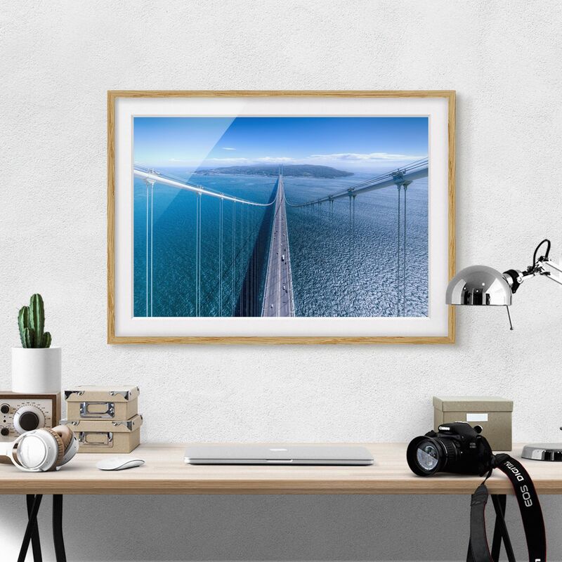 Póster enmarcado - Bridge to the Islanda Dimensión LxA: 40cm x 55cm, Marco: Roble
Póster enmarcado - Bridge to the Islanda Dimensión LxA: 40cm x 55cm, Marco: Roble