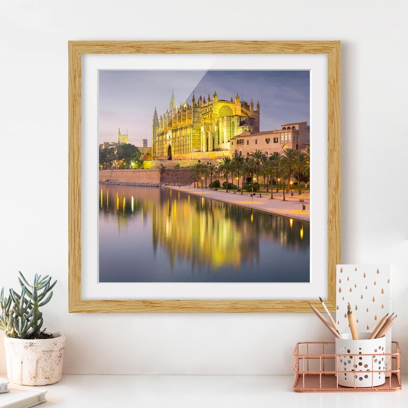 Póster enmarcado - Catedral De Mallorca Water Reflection Dimensión LxA: 30cm x 30cm, Marco: Roble
Póster enmarcado - Catedral De Mallorca Water Reflection Dimensión LxA: 30cm x 30cm, Marco: Roble