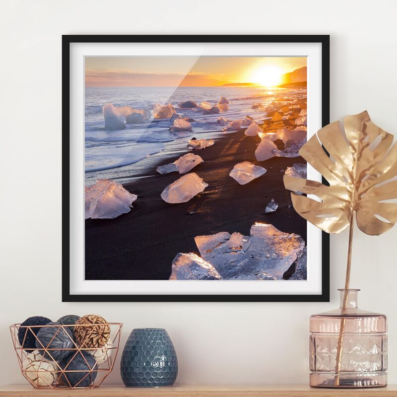 Póster enmarcado - Chunks Of Ice On The Beach Island Dimensión LxA: 50cm x 50cm, Marco: Negro
Póster enmarcado - Chunks Of Ice On The Beach Island Dimensión LxA: 50cm x 50cm, Marco: Negro